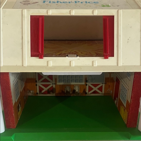 Vintage Fisher price barn and animals - Picture 3 of 7